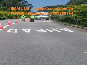 Hot thermoplastic laying work
