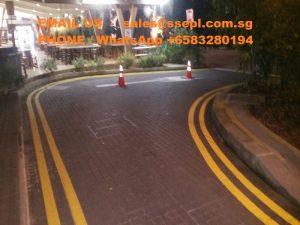 double yellow line singapore
